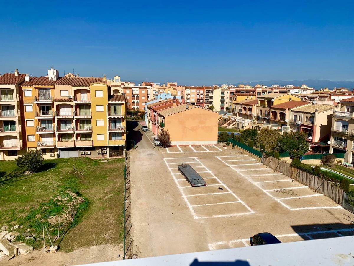 Apartament Edifici Valeria Empuriabrava Zewnętrze zdjęcie