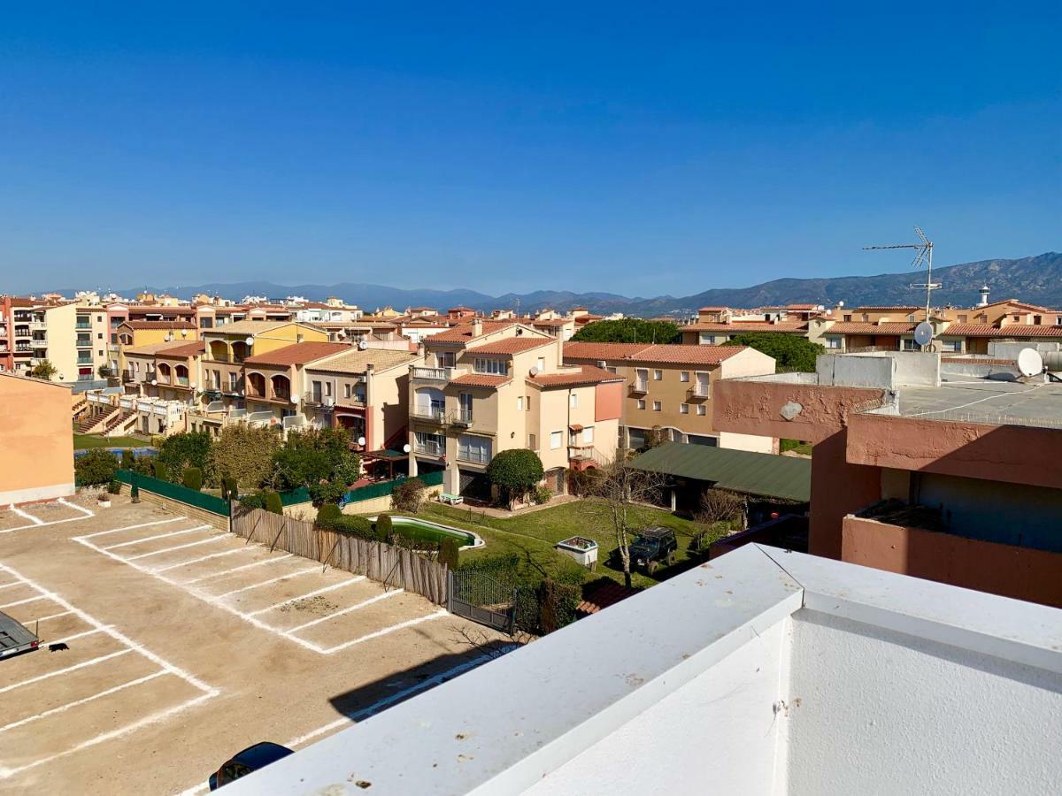Apartament Edifici Valeria Empuriabrava Zewnętrze zdjęcie